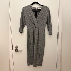Babaton - Plaid long sleeve structured sheath dress - Sz 2